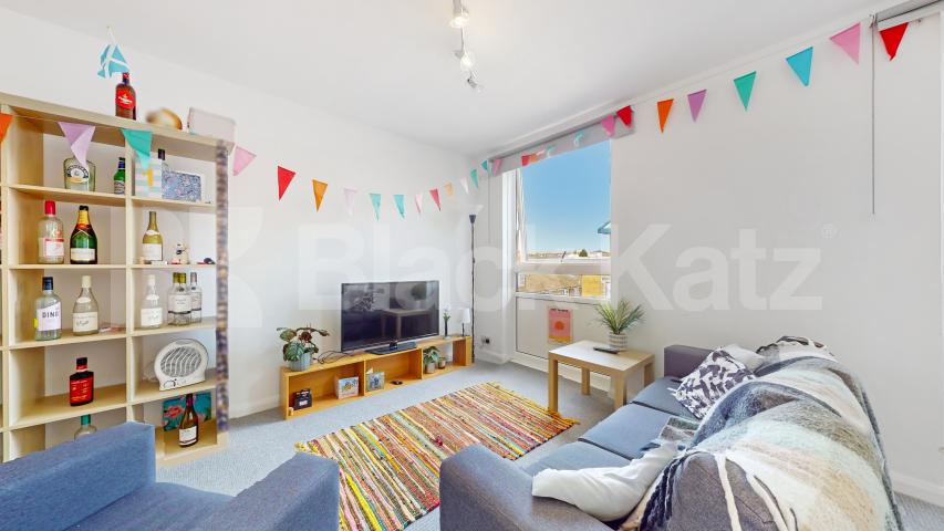 Spacious split level 3 bed mins to tube and Regents Park  Salisbury Street, Marylebone